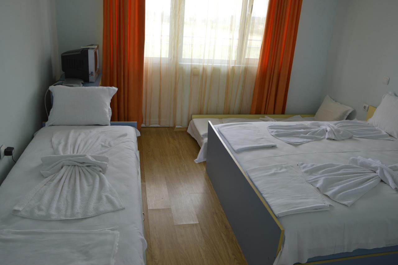 Complex Exotica Hotel Lozenets Exterior photo